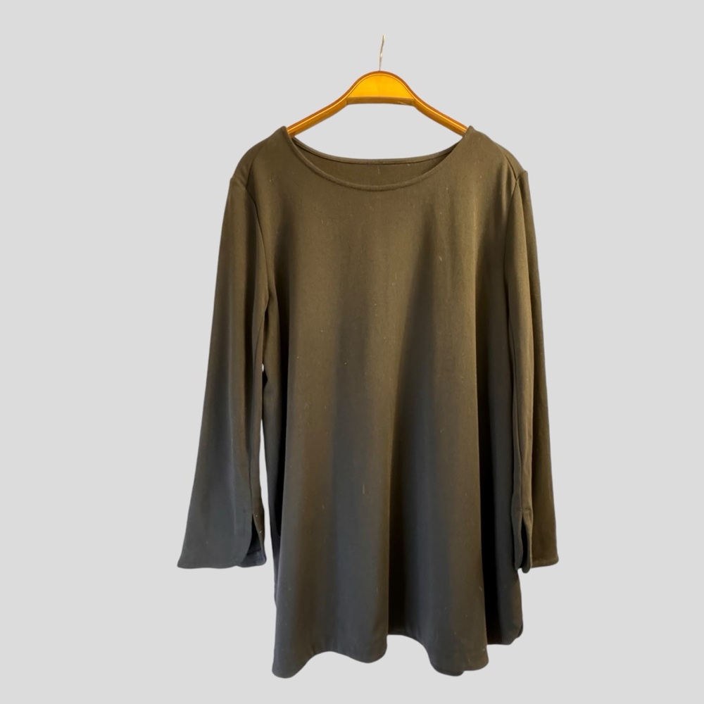 Women’s Top Size XL Black Crewneck Long Sleeves
